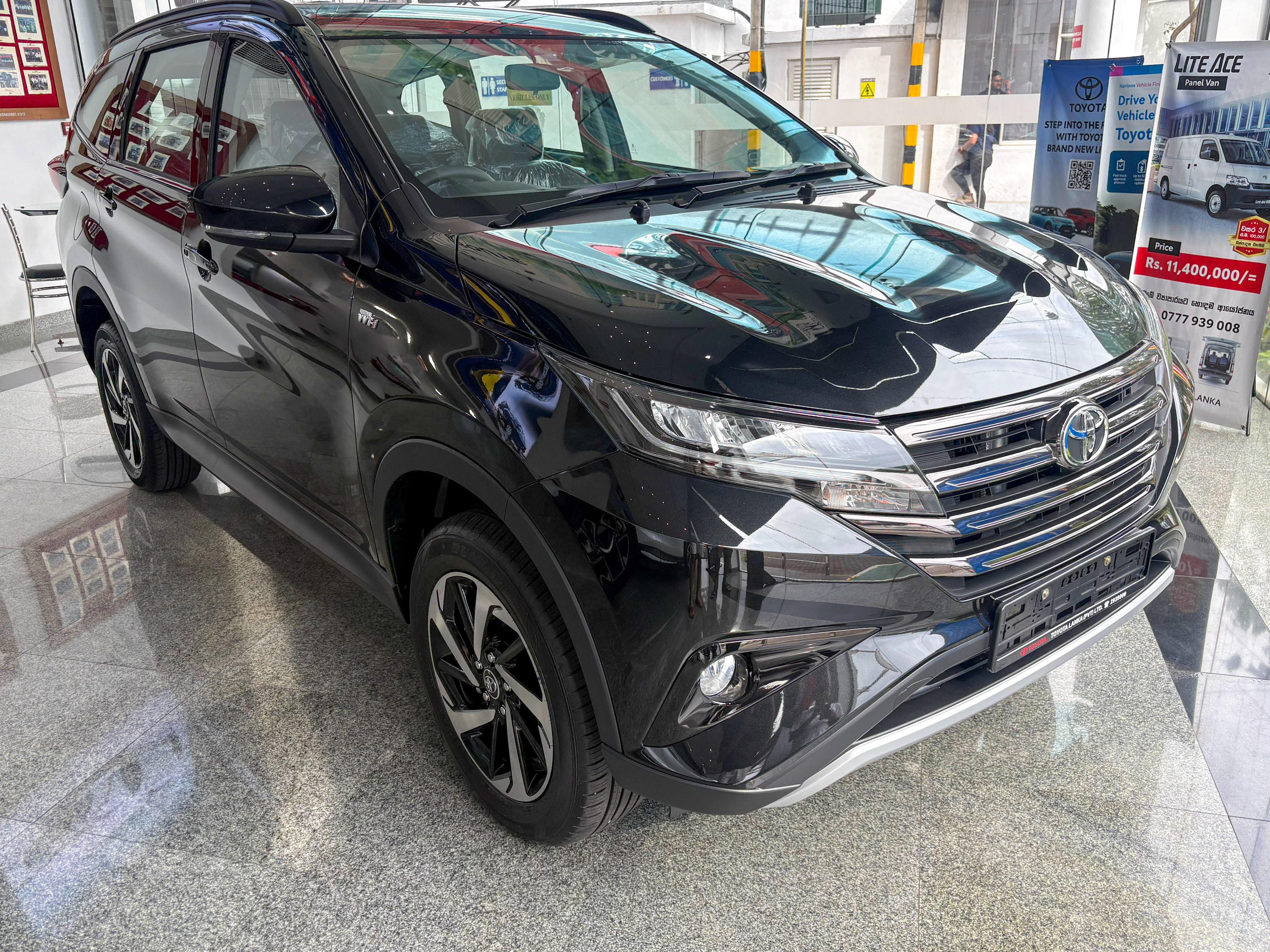 Toyota Rush Car Rental, Colombo, Sri Lanka, $150 per day – car rental in Sri Lanka